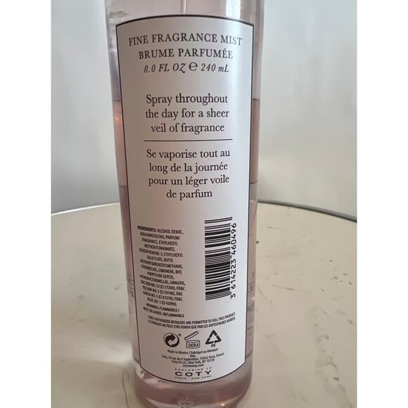 VERA WANG EMBRACE ROSE BUDS AND VANILLA FINE FRAGRANCE MIST 8.0 FL OZ BRAND NEW - Picture 5 of 6